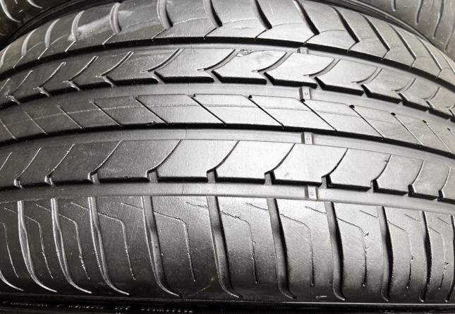 Goodyear EfficientGrip 255/45 R20