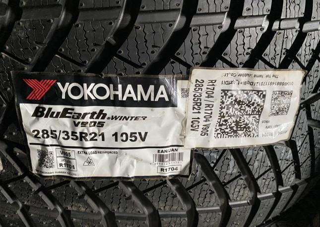 Yokohama BluEarth Winter V905 325/30 R21 и 285/35 R21 108V