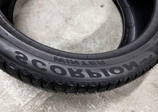 Pirelli Winter Sottozero 315/35 R22