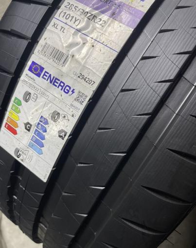 Michelin Pilot Sport 4 S 285/30 R22 101Y