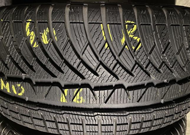 Michelin Pilot Alpin PA4 235/40 R18