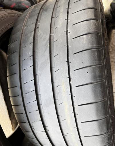 Michelin Pilot Super Sport 275/35 R19