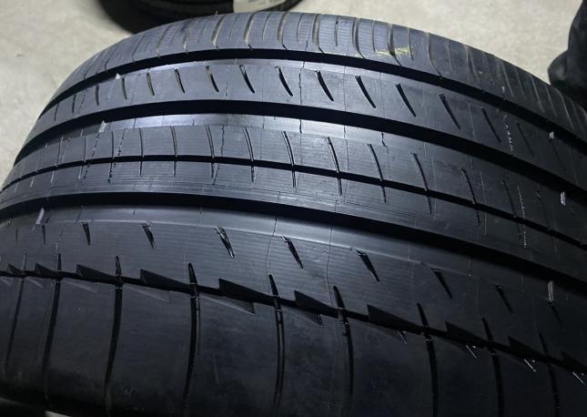 Michelin Pilot Sport PS2 285/40 R19 103Y