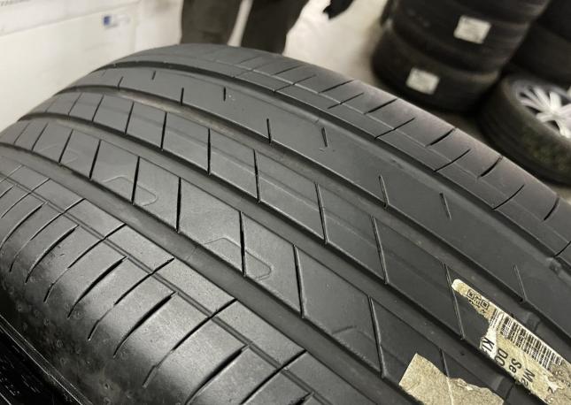 Goodyear EfficientGrip 2 SUV 235/60 R20 108H