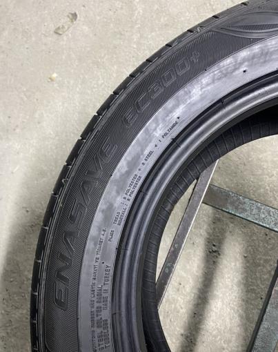 Dunlop Enasave EC300+ 215/60 R17