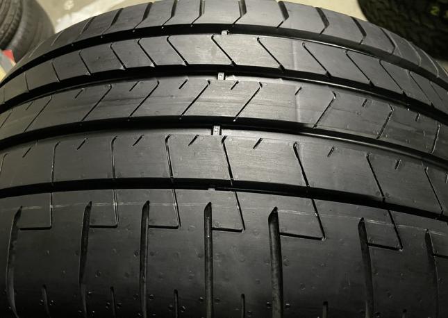 Pirelli P Zero PZ4 285/40 R19 107Y