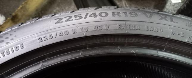 Continental ContiWinterContact TS 860S 225/40 R19 93V