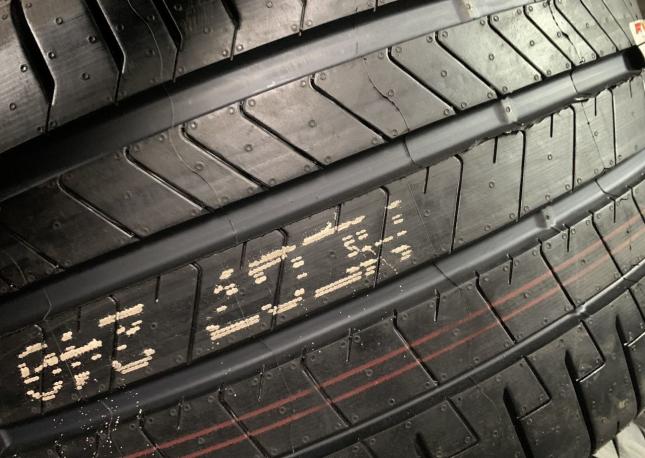 Pirelli P Zero Gen-2 275/35 R22 и 315/30 R22