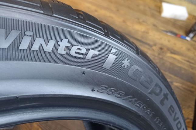 Hankook Winter I&#39;Cept Evo2 W320A SUV 285/45 R21