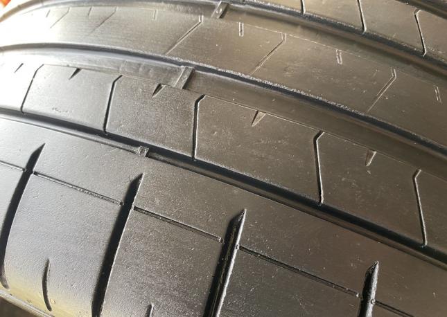 Pirelli P Zero PZ4 285/45 R21 113Y