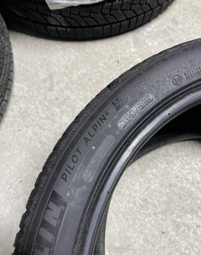 Michelin Alpin 6 255/40 R18 99H