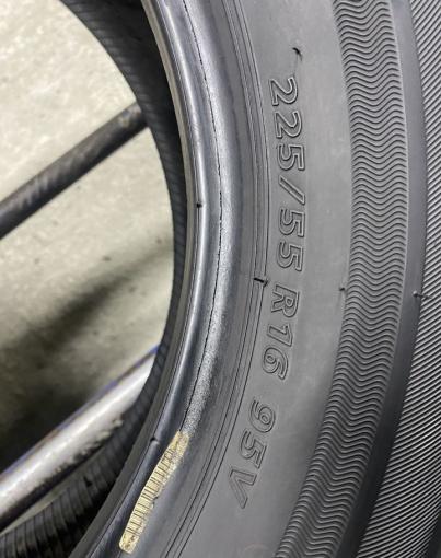 Bridgestone Playz PX 225/55 R16