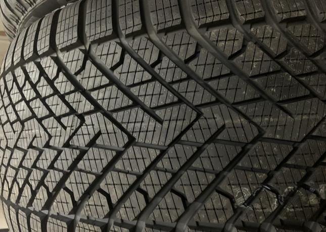 Pirelli Scorpion Winter 2 285/45 R21