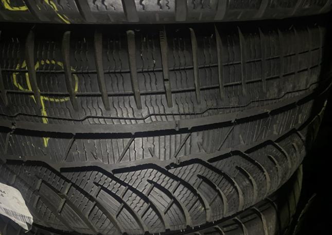 Michelin Pilot Alpin PA4 245/50 R18