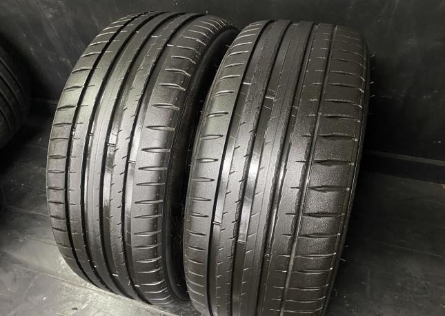 Michelin Pilot Sport 4 255/45 R19