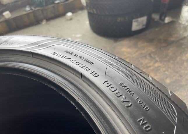 Goodyear Eagle F1 Asymmetric 3 265/45 R19 и 295/40 R19 Y