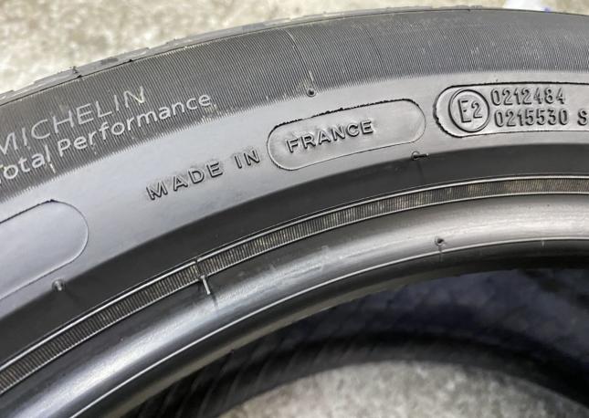 Michelin Pilot Alpin 5 245/45 R19 102V