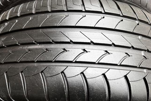 Goodyear EfficientGrip 255/45 R20