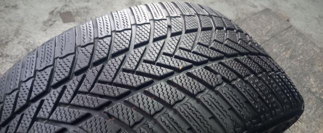 Bridgestone Blizzak LM-005 265/40 R21 105H