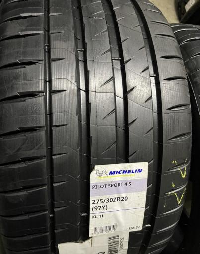 Michelin Pilot Sport 5 245/35 R20 Y