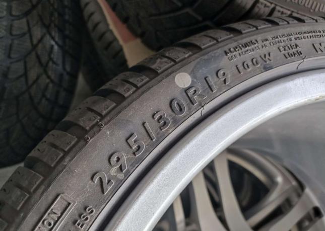 Dunlop SP Winter Sport 3D 295/30 R19 и 235/35 R19