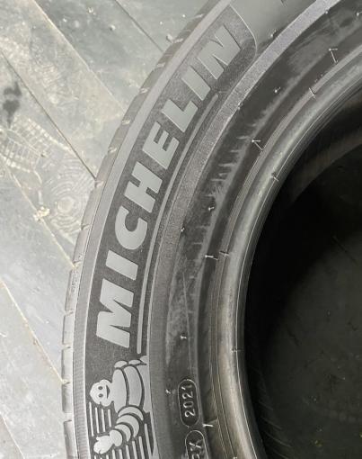 Michelin Pilot Sport 4 235/60 R18