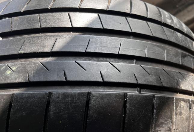 Bridgestone Alenza 001 255/50 R20