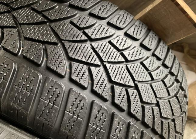 Dunlop SP Winter Sport 4D 255/35 R20