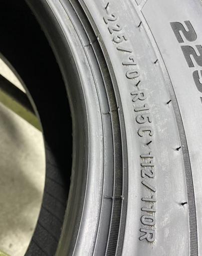 Pirelli Carrier Winter 225/70 R15C