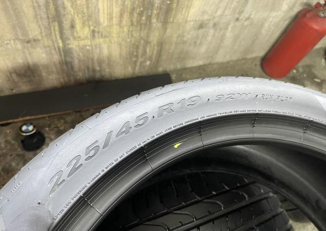 Pirelli P Zero II 225/45 R19 92W