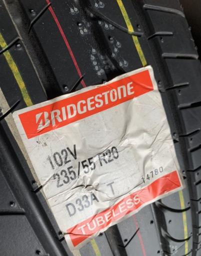 Bridgestone Dueler H/L 33 235/55 R20 102V