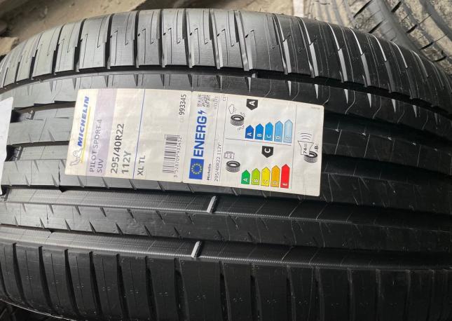 Michelin Pilot Sport 4 295/40 R22 112Y