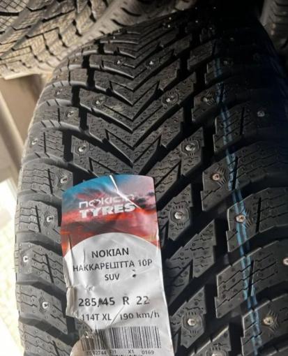 Nokian Tyres Hakkapeliitta 10p SUV 285/45 R22 114T