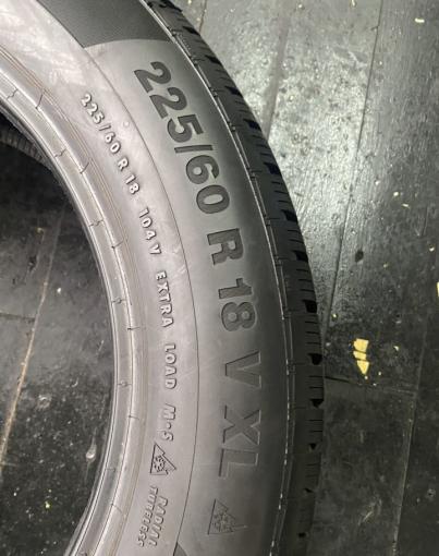 Continental ContiWinterContact TS 850 P 225/60 R18