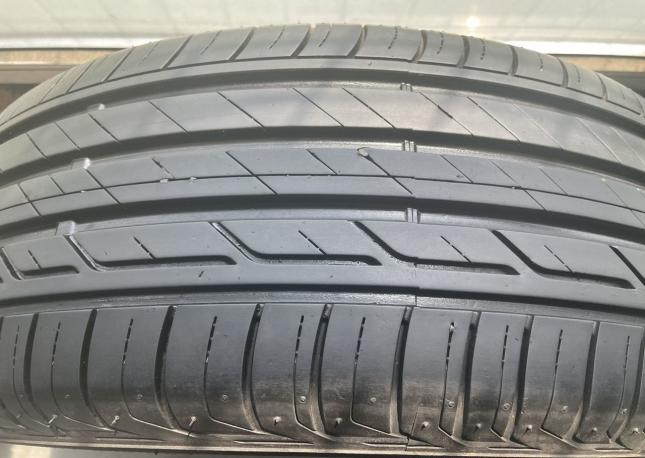 Bridgestone Turanza T001 215/60 R17 96H