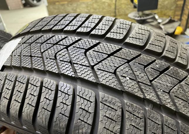 Pirelli Winter Sottozero 3 255/40 R20 W