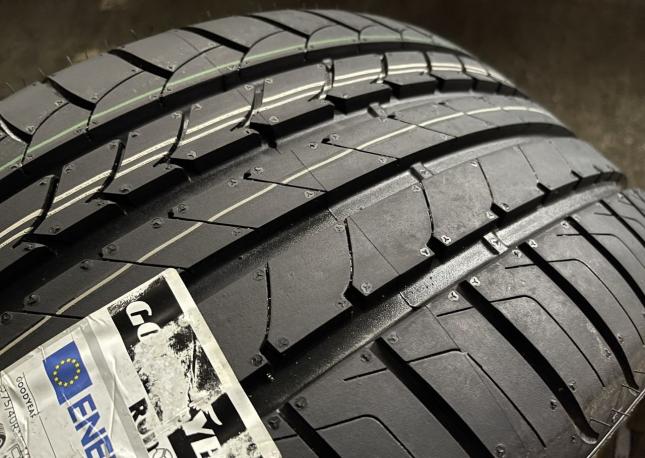 Goodyear EfficientGrip Performance 245/45 R19 и 275/40 R19 Y