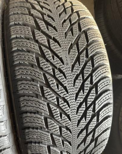 Nokian Tyres Hakkapeliitta R3 225/40 R19 и 255/35 R19