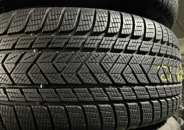 Pirelli Scorpion Winter 2 285/40 R22 V