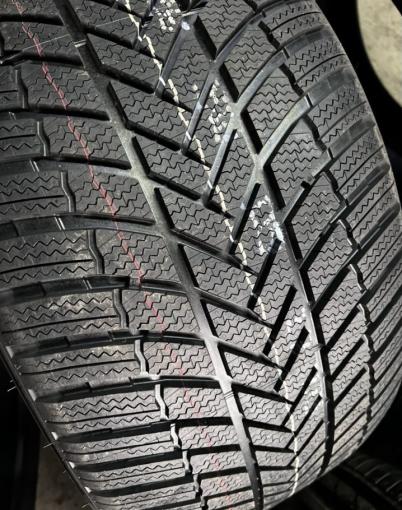 Bridgestone Blizzak LM-005 295/35 R21