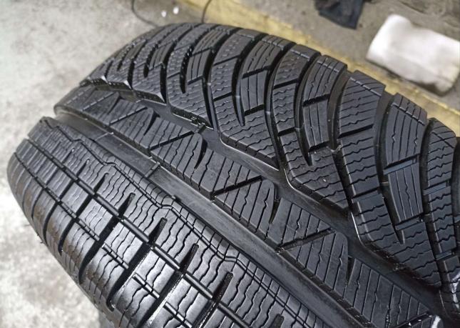 Michelin Pilot Alpin PA4 225/40 R18