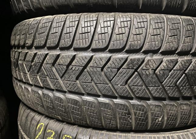 Pirelli Scorpion Winter 235/60 R18