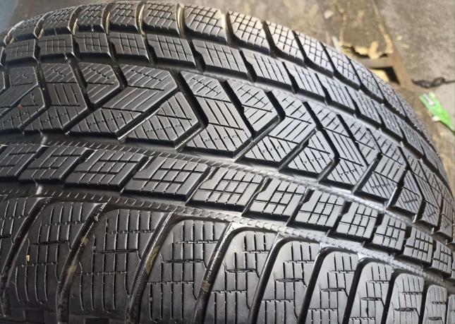 Pirelli Scorpion A/S 285/40 R21