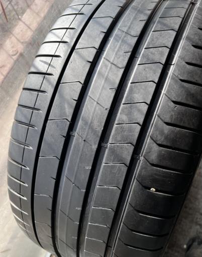 Pirelli P Zero PZ4 275/35 R20