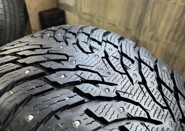 Nokian Tyres Hakkapeliitta 9 275/45 R21 и 315/40 R21 T