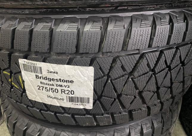 Bridgestone Blizzak DM-V2 275/50 R20 113S