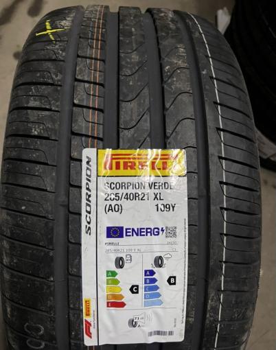 Pirelli Scorpion 285/40 R21