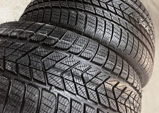 Pirelli Winter Sottozero 315/35 R22