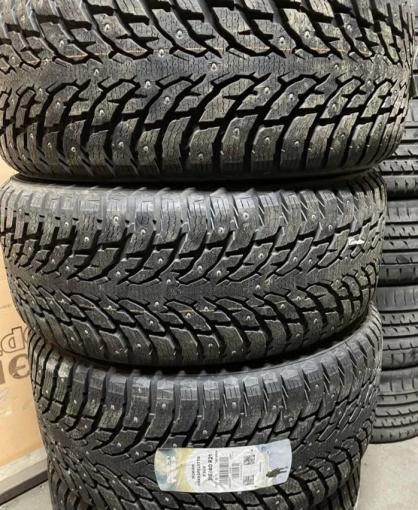 Nokian Tyres Hakkapeliitta 9C 275/45 R21 и 315/40 R21 T