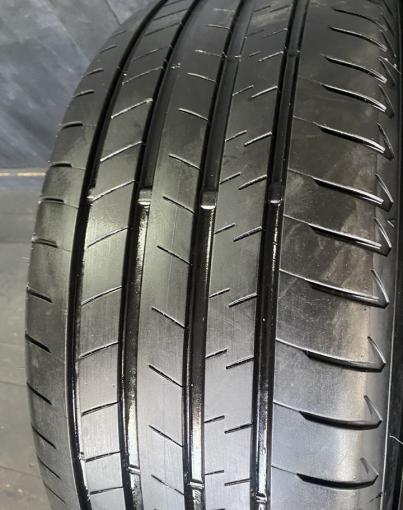 Bridgestone Alenza 001 245/50 R19